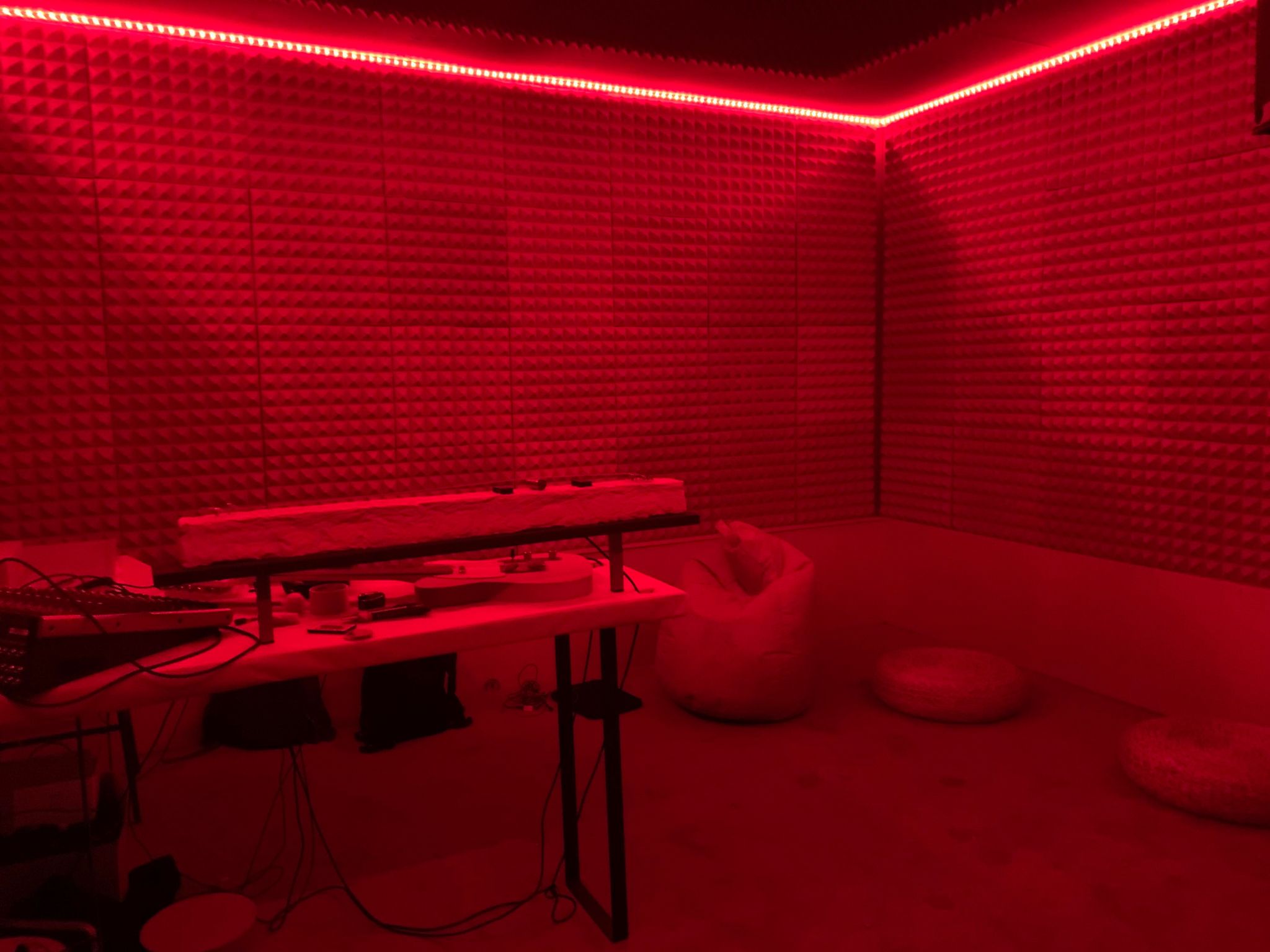 Studio rouge 1